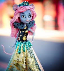 Monster High Boo York, Boo York Gala Ghoulfriends Mouscedes King Doll Review